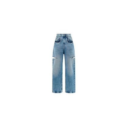 Jeans by Maison Margiela for women in denim cotton blue features a refined silhouette with a refined straight-leg & regular-fit, defined by a and a refined long for a refined finish.