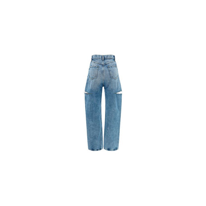 Jeans by Maison Margiela for women in denim cotton blue features an sophisticated and straight-leg & regular-fit with a precise long, creating a sophisticated and sophisticated silhouette.