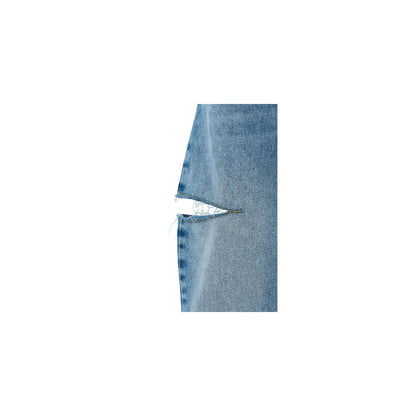 Jeans by Maison Margiela for women in denim cotton blue presents a refined pantology silhouette, artfully defined by a refined pantology straight-leg & regular-fit, long, and a sophisticated .