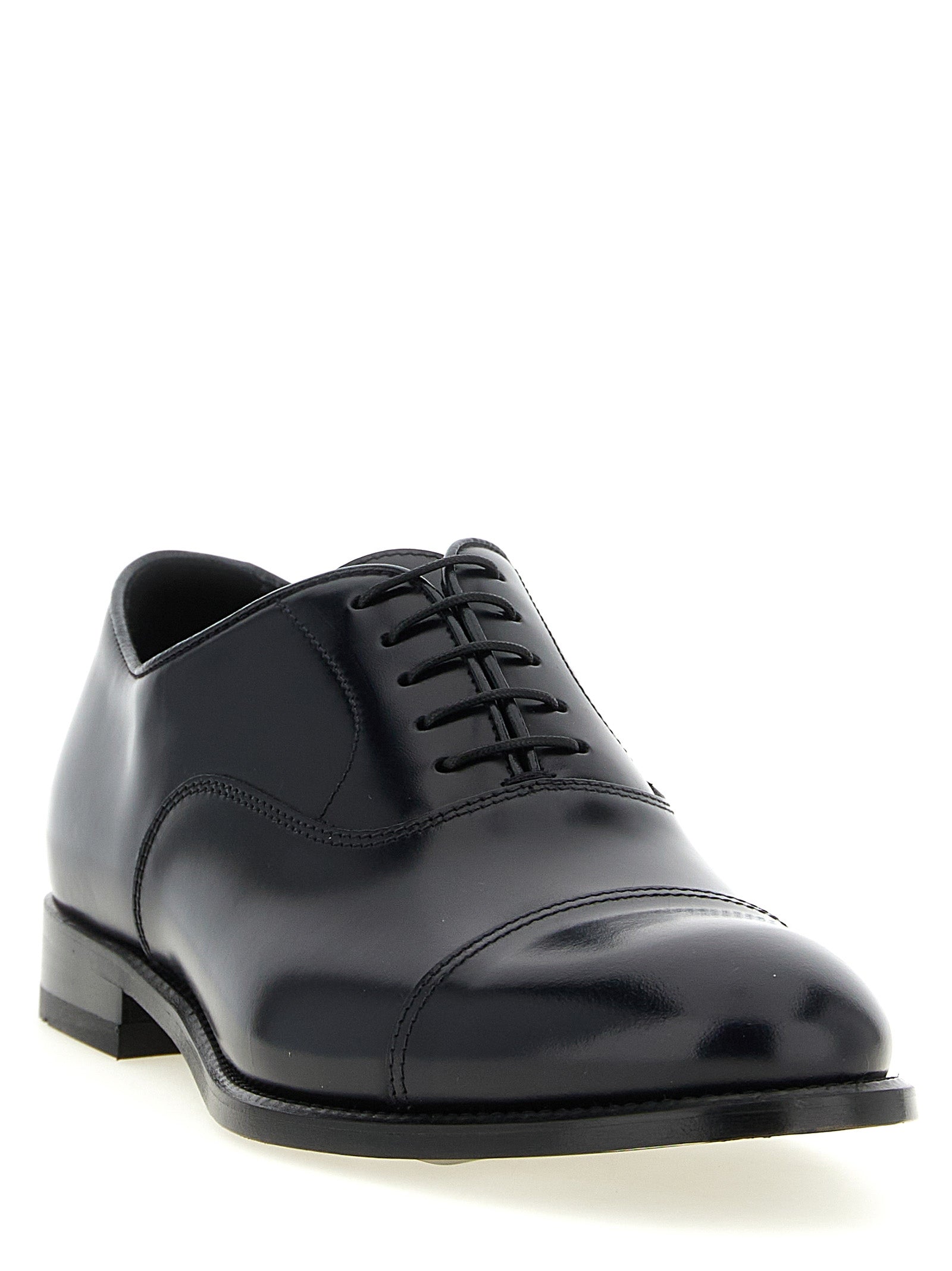 Low-Heel Oxford Lace-Up Shoes by Doucal's for men in calfskin & lamb leather black features an ergonomic silhouette, perfectly showcasing Blake Men's Calfskin & Lamb Leather Low-Heel Oxford Lace-Up Shoes with its distinct low-heel and elegant .