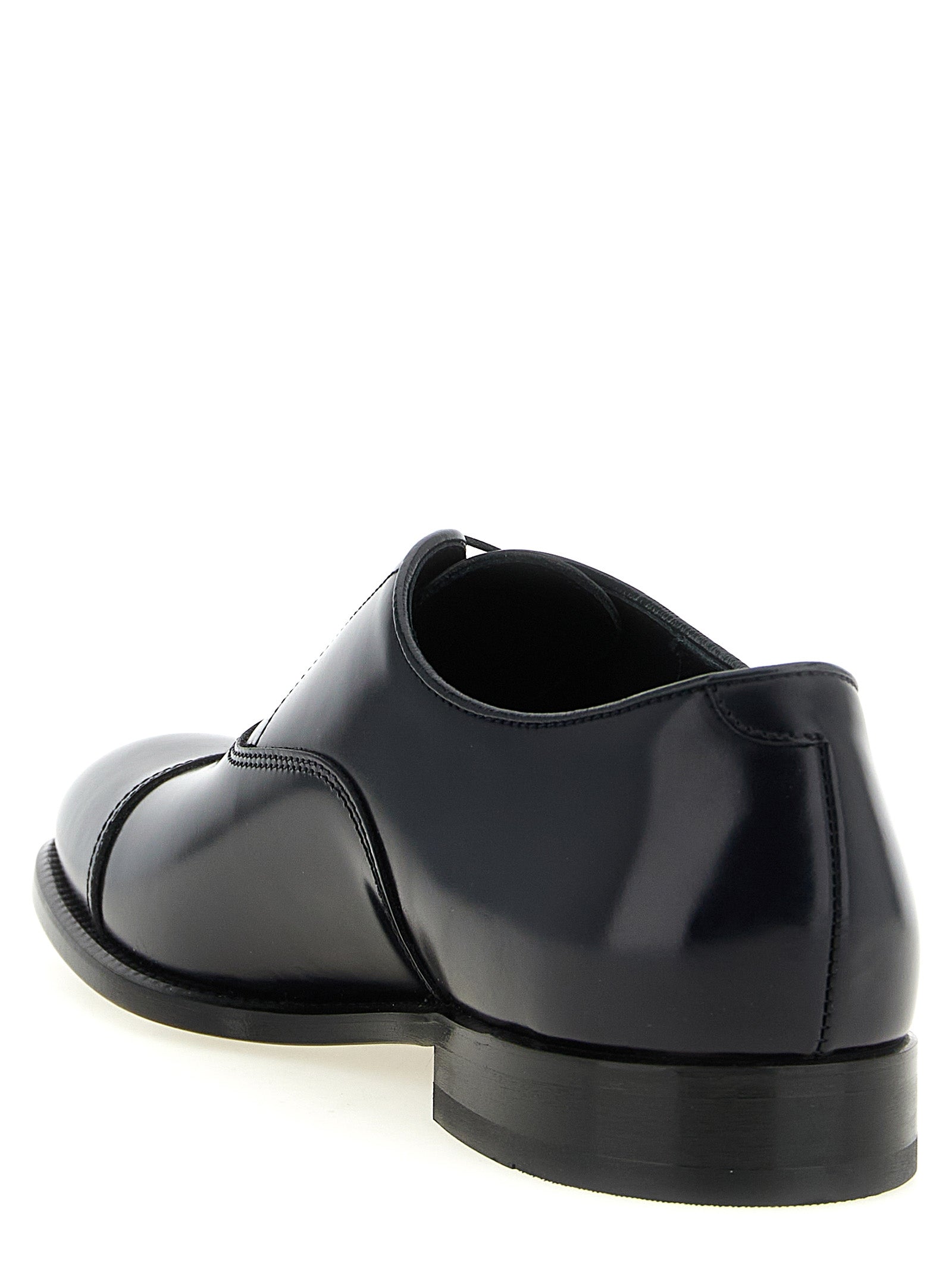 This Low-Heel Oxford Lace-Up Shoes by Doucal's for men in calfskin & lamb leather black features an exquisite silhouette from the Blake Men's Calfskin & Lamb Leather Low-Heel Oxford Lace-Up Shoes collection, defined by a sophisticated low-heel and elegant .