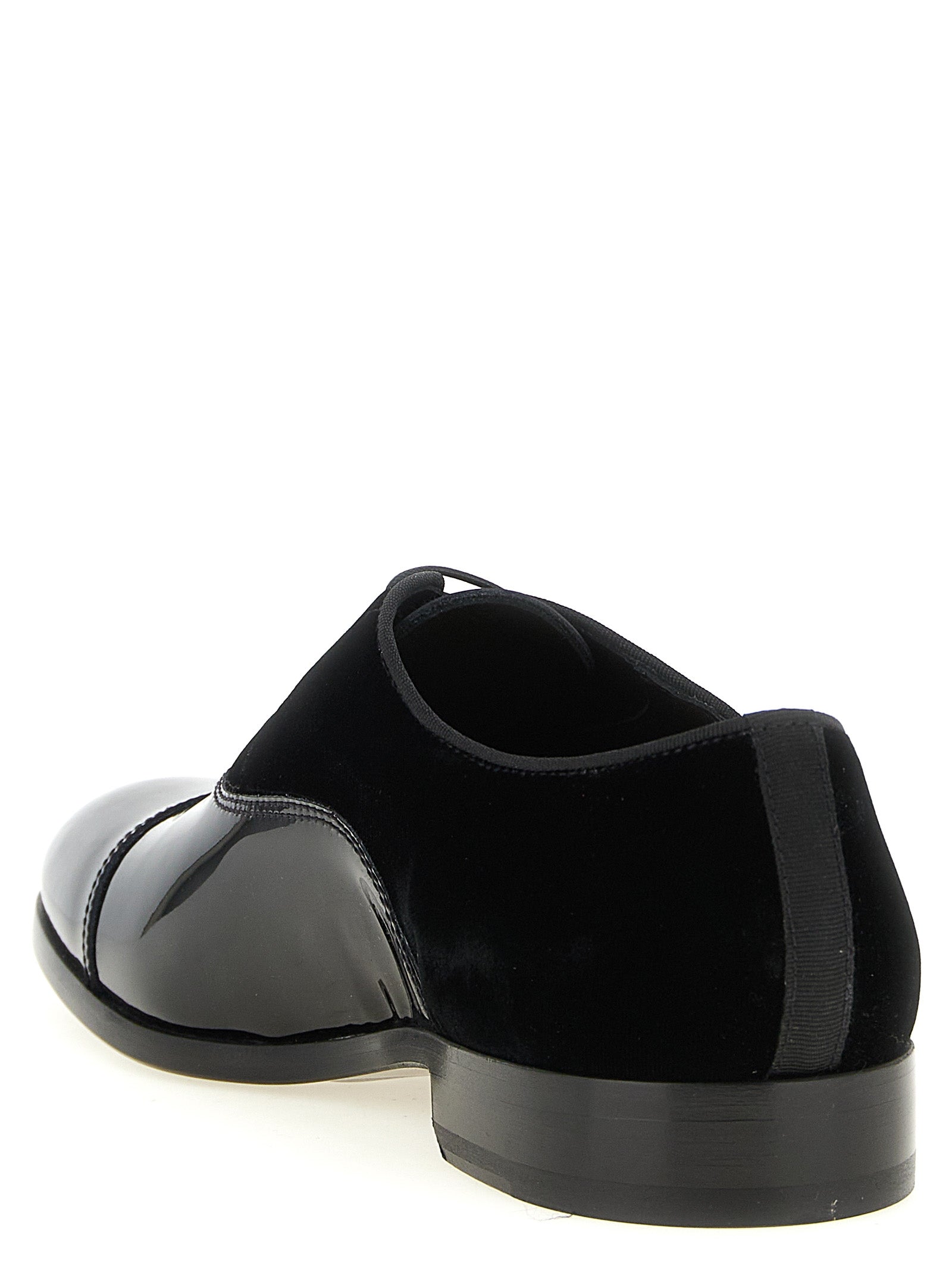 Oxford Lace-Up Shoes by Doucal's for men in patent lamb leather black & yellow showcases a timeless silhouette from the Play Men's Patent Lamb Leather Oxford Lace-Up Shoes collection, featuring a timeless and for a timeless finish.