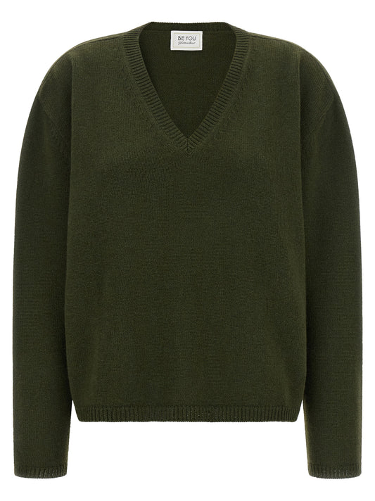 Cardigan by BE YOU for women in cashmere bicolour & green showcases a luxurious silhouette, meticulously detailed with a sophisticated wrap v-neck neckline and for a refined finish.