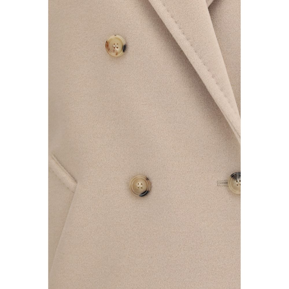 Overcoat by Max Mara for women in cashmere merino wool & capra leather beige features an voluminous silhouette, showcasing distinct pockets and a voluminous for a truly voluminous aesthetic.