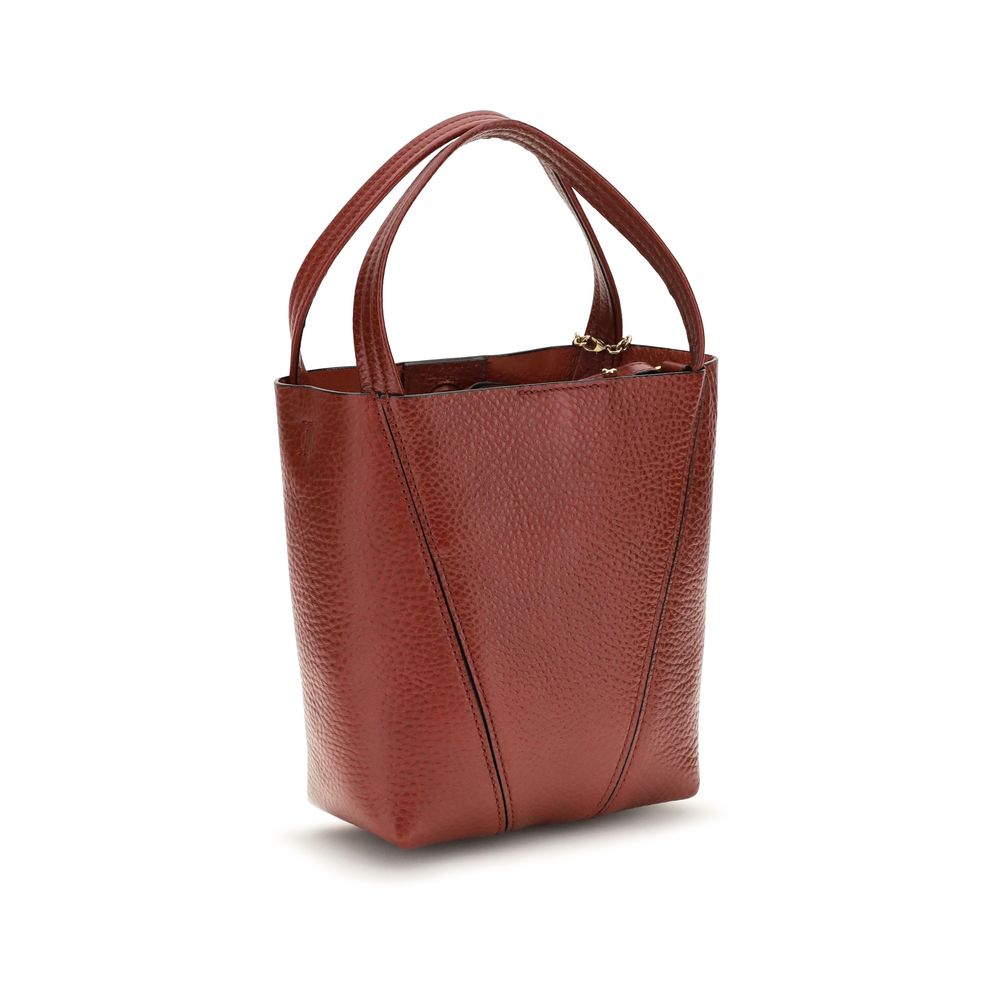 Shoulder Bag by Chloé for women in bos taurus grained leather multicolor & monogram features a enviable silhouette, showcasing a secure magnetic & button, ample single-compartment, and enviable shoulder-strap, handle & adjustable-strap for a enviable finish.