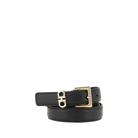 Belt by Ferragamo for women in bos taurus calf leather black presents a artisanal silhouette from the Gancini Bos Taurus Calf Leather Belt collection, showcasing an artisanal design and refined craftsmanship for a artisanal look.