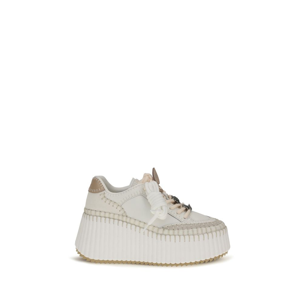Sneakers by Chloé for women in bos taurus calfskin leather white & signature features an versatile design from the Women's Low Top Bos Taurus Calfskin Leather Sneakers collection, highlighting a versatile low-top style for a premium, high-fashion look.