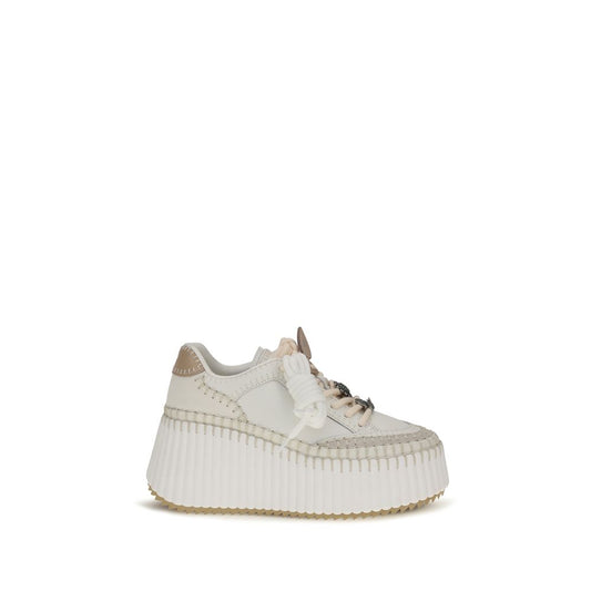 Sneakers by Chloé for women in bos taurus calfskin leather white & signature features an versatile design from the Women's Low Top Bos Taurus Calfskin Leather Sneakers collection, highlighting a versatile low-top style for a premium, high-fashion look.