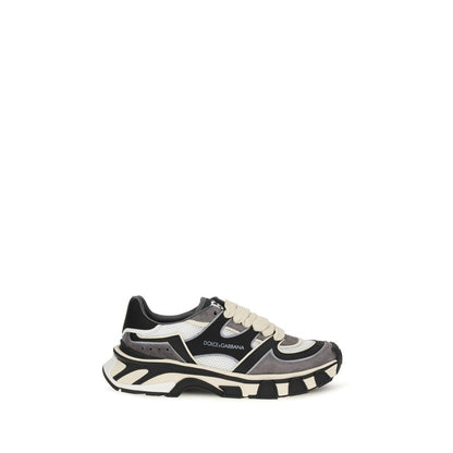 Sneakers by Dolce & Gabbana for men in polyester & bos taurus calf leather gray features an versatile design from the Men's Chunky Polyester & Bos Taurus Calf Leather Sneakers collection, highlighting a versatile chunky style for a premium, high-fashion look.