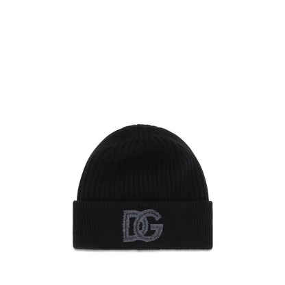 Beanie Hat by Dolce & Gabbana for men in merino virgin wool & polyamide black features a refined silhouette, showcasing the refined design of the Merino Virgin Wool & Polyamide Beanie Hat for a sophisticated look.