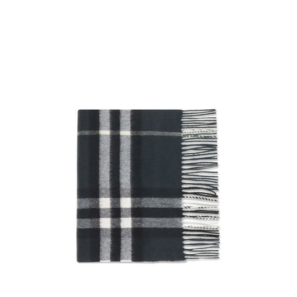 Scarf by Burberry for men in cashmere & capra leather bicolour features a timeless silhouette, artfully capturing the essence of the timeless Cashmere & Capra Leather Shawl Scarf design for a sophisticated look.