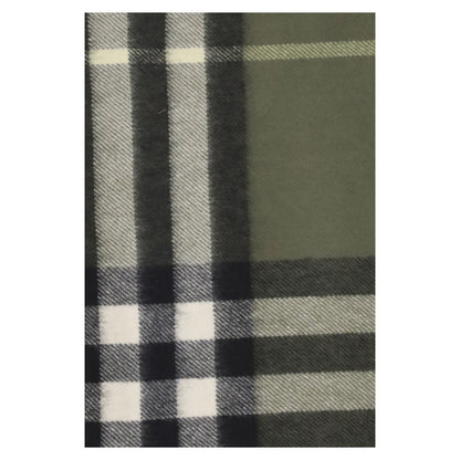 Scarf by Burberry for women in cashmere & capra leather bicolour & patterned showcases a eye catching silhouette, artfully capturing the essence of the eye catching Cashmere & Capra Leather Shawl Fringes Scarf design for a sophisticated look.