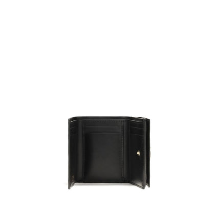 Cardholder Wallet by Fendi for women in bos taurus calfskin leather black, gold & monogram showcases a enchanting silhouette, artfully detailed with the signature style of the Bos Taurus Calfskin Leather Cardholder Wallet and functional card-organization compact-design trifold coin-purse.
