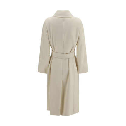 Overcoat by Max Mara for women in wool white, jacquard & monogram showcases a enveloping silhouette, detailed with distinctive pockets and a enveloping double-breasted shirt-collar neckline.