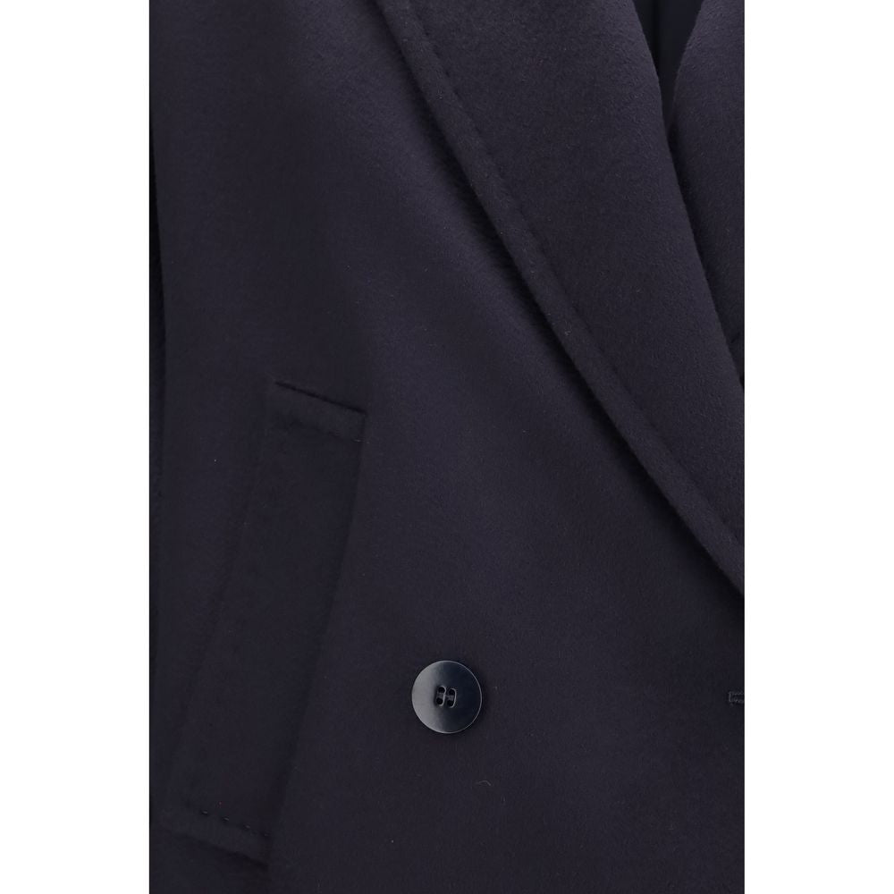 Overcoat by Max Mara for women in wool blue features a cosy chic silhouette, artfully detailed with a sophisticated double-breasted neckline and premium pockets for a cosy chic finish.
