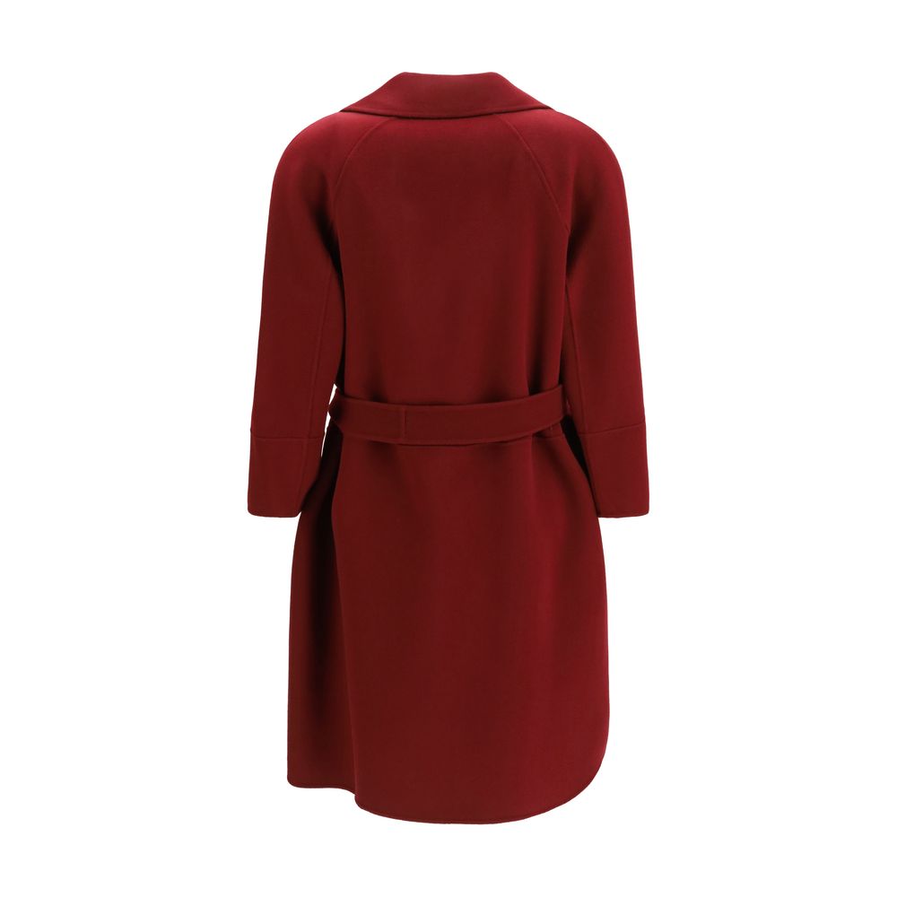 Overcoat by S Max Mara for women in virgin wool bordeaux showcases a architectural silhouette, artfully detailed with a distinctive wrap neckline and functional pockets for a architectural finish.