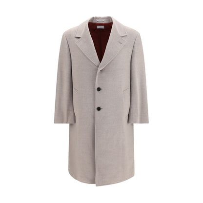 Overcoat by Brunello Cucinelli for men in virgin wool beige presents a luxurious silhouette, showcasing a luxurious and sophisticated pockets for a premium, luxurious look.
