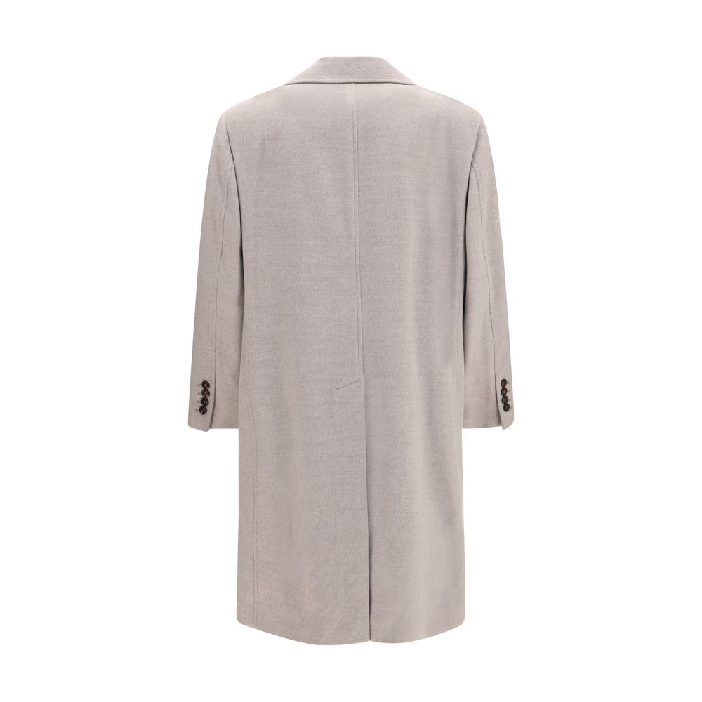 Overcoat by Brunello Cucinelli for men in virgin wool beige features a contemporary silhouette showcasing a contemporary and refined pockets for a sophisticated finish.