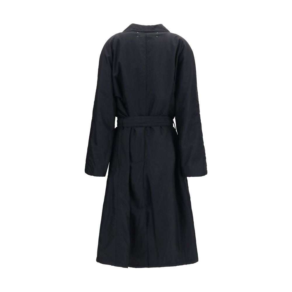 Overcoat by Maison Margiela for women in polyamide wool black features an satoral silhouette, showcasing a sophisticated and satoral pockets & insulated for a premium, timeless look.