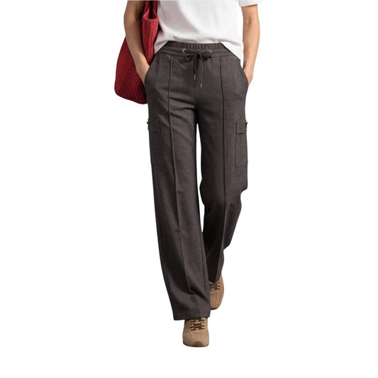 Cargo Pants by Street One for women in stretch viscose brown features an tailored straight & regular-fit with a and long, creating a tailored utilitarian silhouette.