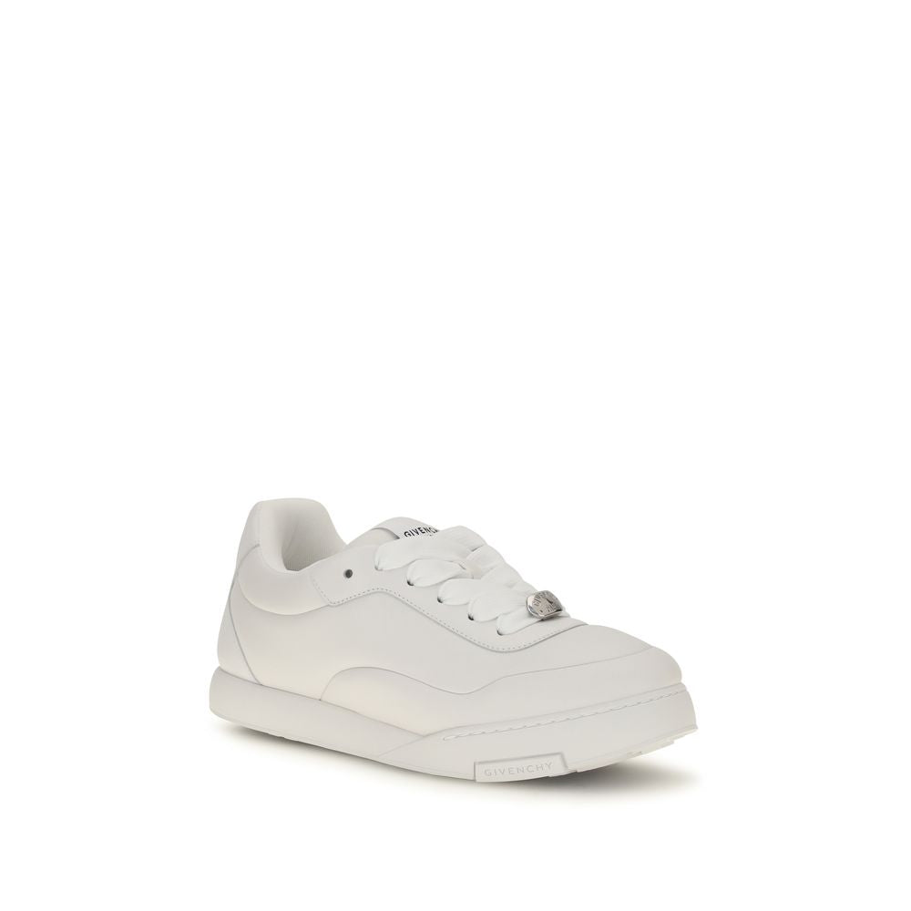 Sneakers by Givenchy for men in bos taurus calf nappa leather white & signature features an versatile design from the Men's Fashion Bos Taurus Calf Nappa Leather Sneakers collection, highlighting a versatile fashion style for a premium, high-fashion look.