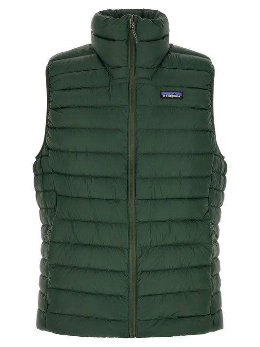 Vest by PATAGONIA for men in nylon bicolour & green showcases a dynamic silhouette, perfectly balancing pockets & windproof with a dynamic high-neck neckline for a sophisticated, high-fashion look.