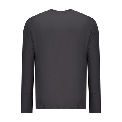 Activewear T-Shirt by Norway 1963 for men in cotton black features a dynamic silhouette with and enhanced by functional .
