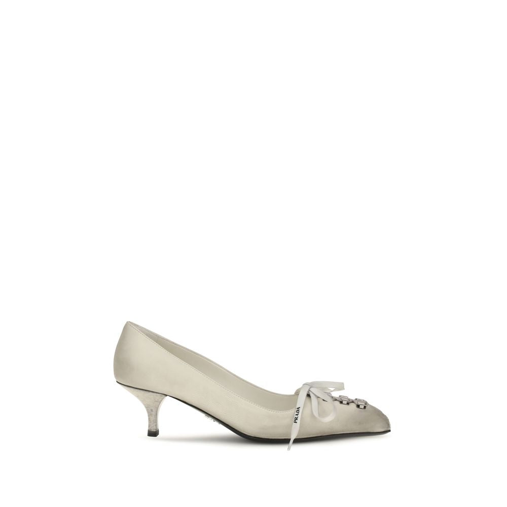 Pumps Heels by Prada for women in bos taurus calf leather white features an captivating silhouette, showcasing the elegant Women's Bos Taurus Calf Leather Pumps Heels design with a and a sophisticated pointed toe style.