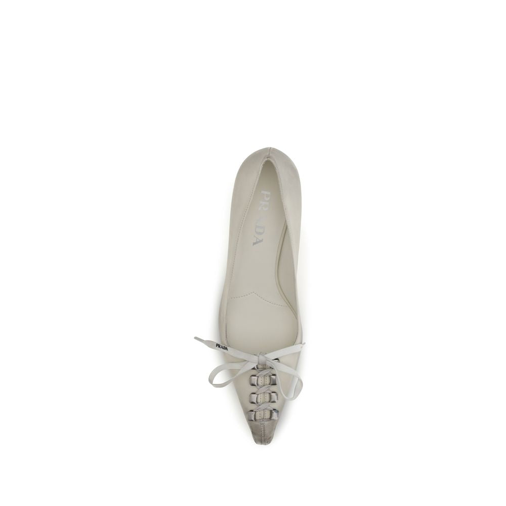 Pumps Heels by Prada for women in bos taurus calf leather white features an captivating silhouette, showcasing the elegant Women's Bos Taurus Calf Leather Pumps Heels design with a and a sophisticated pointed toe style.