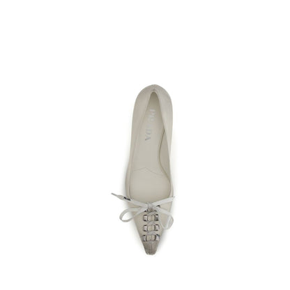 Pumps Heels by Prada for women in bos taurus calf leather white features an captivating silhouette, showcasing the elegant Women's Bos Taurus Calf Leather Pumps Heels design with a and a sophisticated pointed toe style.