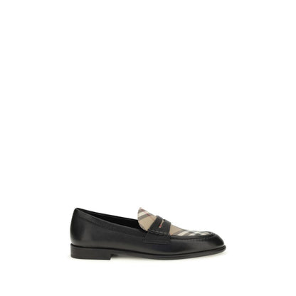 Ballet Loafers Flat Shoes by Burberry for women in polyester polyurethane leather & cotton beige, black & signature showcases a dynamic silhouette, artfully capturing Women's Polyester Polyurethane Leather & Cotton Ballet Loafers Flat Shoes through its distinctive and elegant .