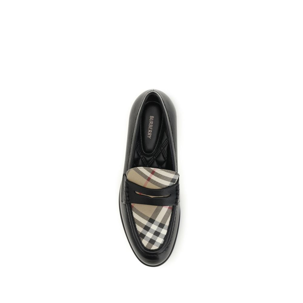 Ballet Loafers Flat Shoes by Burberry for women in polyester polyurethane leather & cotton beige, black & signature showcases a enchanting silhouette as part of the Women's Polyester Polyurethane Leather & Cotton Ballet Loafers Flat Shoes collection, defined by a enchanting and for a enchanting look.