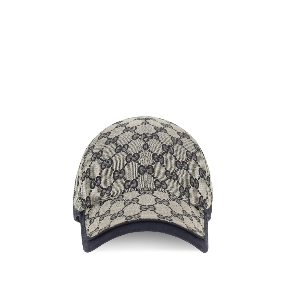 This Baseball Cap by Gucci for men in polyamide polyester & cotton gray presents a distinguished silhouette, meticulously showcasing the signature aesthetic and high-end profile of the Gg Polyamide Polyester & Cotton Baseball Cap.