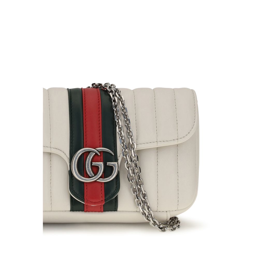 Small Shoulder Bag by Gucci for women in nappa leather green, palladium, red, white & striped features a enviable silhouette, showcasing a secure , ample , and enviable shoulder-strap & detachable-strap for a enviable finish.