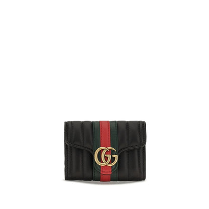 Wallet by Gucci for women in bos taurus calf leather black, gold & signature showcases a enchanting silhouette, artfully detailed with the signature style of the Gg Bos Taurus Calf Leather Wallet and functional .