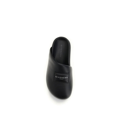 Mules Flat Shoes by Givenchy for women in bos taurus calf & lambskin leather black & signature features an captivating silhouette, showcasing the captivating style of the Women's Bos Taurus Calf & Lambskin Leather Mules Flat Shoes with its distinct and refined .