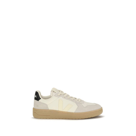 Sneakers by Veja for men in bos taurus calf suede leather beige & signature features a chic design, perfectly showcasing the chic low-top style of this Men's Low Top Bos Taurus Calf Suede Leather Sneakers.