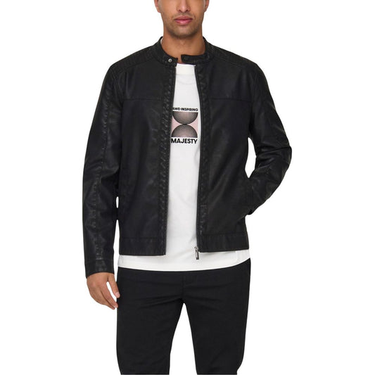 Jacket by Only & Sons for men in polyester & polyurethane black presents a authentic silhouette, artfully detailed with a authentic and functional for a premium authentic finish.