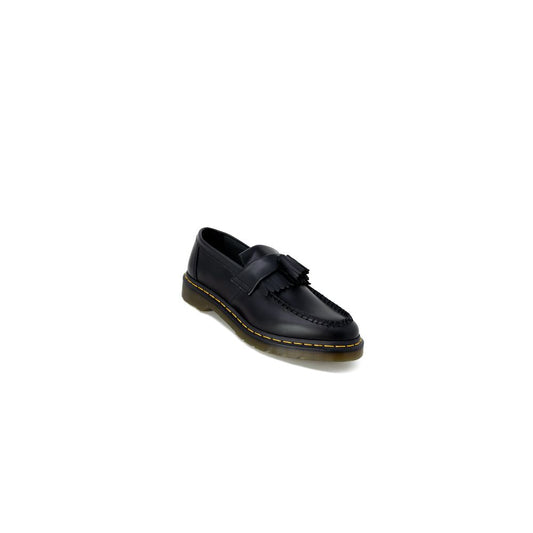 Loafer Slip-On Lace-Up Shoes by Dr. Martens for men in leather & rubber black features an dynamic silhouette from the Men's Leather & Rubber Loafer Slip-On Lace-Up Shoes collection, defined by a dynamic and for a dynamic look.
