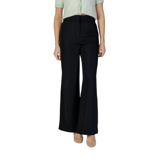 Palazzo Pants by Morgan De Toi for women in polyester black features an sophisticated high rise and wide with a precise long, creating a sophisticated and sophisticated silhouette.