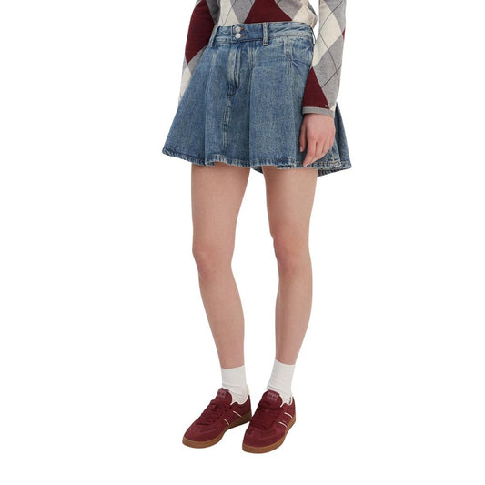 Skirt by Tommy Hilfiger Jeans for women in denim cotton blue features a contoured silhouette from the Women's Denim Tailored Flared Mid Rise Cotton Mini Skirt collection, characterized by its contoured mini for a contoured finish.