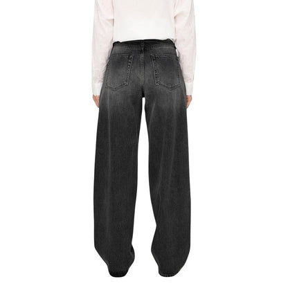 Jeans by Only for women in denim cotton black features an sophisticated mid rise and straight, regular-fit & mom with a precise long, creating a sophisticated and sophisticated silhouette.
