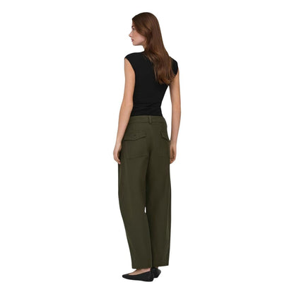 Activewear T-Shirt by Only for women in stretch cotton black features an athletic silhouette with sleeves and a round neckline neckline, enhanced by high-performance .