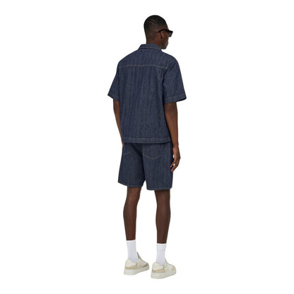 Denim Shorts by Only & Sons for men in denim cotton blue features an magnificent silhouette, showcasing a magnificent relaxed-fit with a short and for a premium, sophisticated aesthetic.