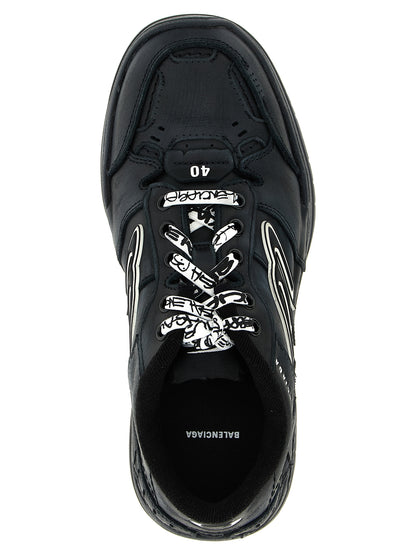 Athletic Sneakers by Balenciaga for men in polyester & cowhide leather black & patterned features an effortless chic silhouette, showcasing the signature athletic style of the Icon Men's Athletic Polyester & Cowhide Leather Sneakers collection with a truly effortless chic finish.
