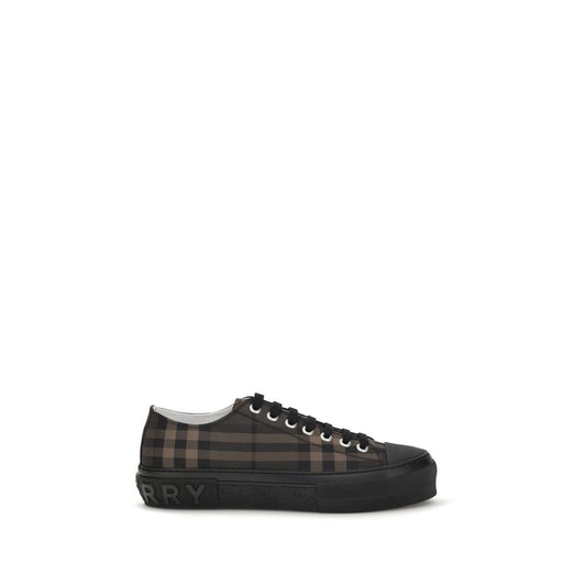 Sneakers by Burberry for men in calf leather nylon & rubber brown & patterned features a chic design, perfectly showcasing the chic low-top chunky style of this Men's Low Top Chunky Calf Leather Nylon & Rubber Sneakers.