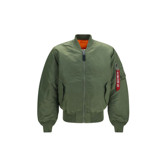 This Bomber Jacket by ALPHA INDUSTRIES for men in leather modacrylic nylon & polyester bicolour & signature exhibits a edgy silhouette, meticulously detailed with functional pockets and a edgy for a edgy finish.