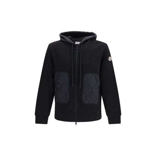 Sweatshirt Hoodie by Moncler for men in polyester cotton nylon & modal black & signature features a edgy silhouette, detailed with a edgy hooded neckline and for a refined finish.