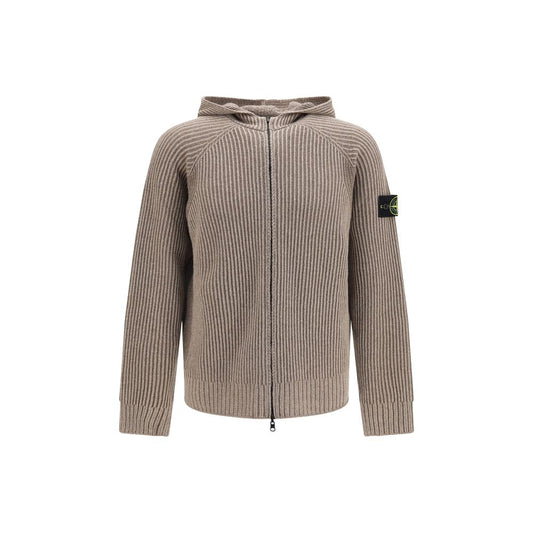 Sweatshirt Hoodie by Stone Island for men in cashmere & merino wool beige showcases a city-ready silhouette, artfully detailed with a signature hooded neckline and for a city-ready finish.
