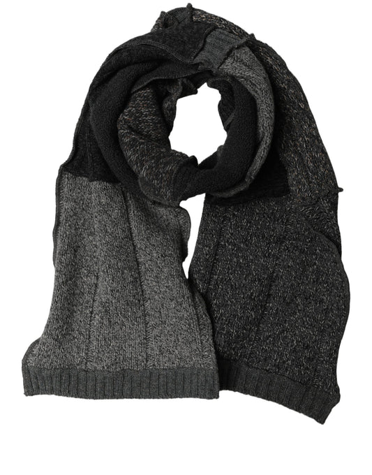 Scarf by Dolce & Gabbana for women in virgin wool blue, multicolor & patchwork showcases a on trend silhouette, artfully capturing the on trend essence of the Virgin Wool Rectangular Scarf design with a sophisticated finish.